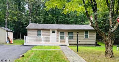 17 Eastbrook Ln, Hampton, NJ 07860