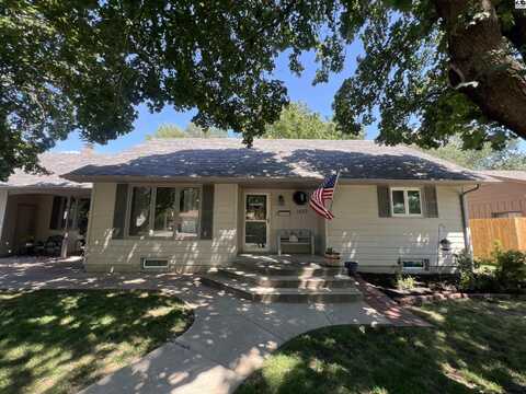 1430 North High Dr, McPherson, KS 67460