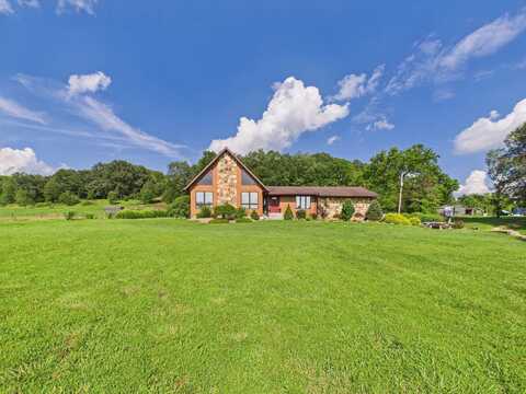 826 Yates Crossing, Milton, WV 25541