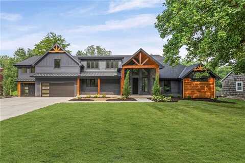 9517 Linden Street, Overland Park, KS 66207