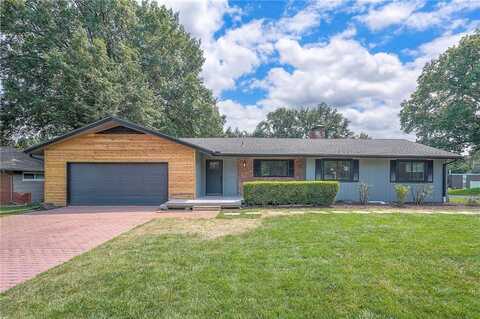 5001 Reinhardt Drive, Roeland Park, KS 66205