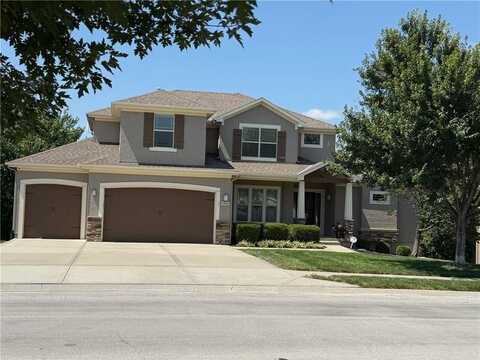 1844 NE Parks Summit Boulevard, Lees Summit, MO 64064