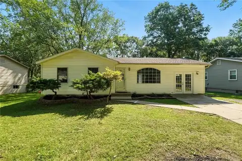109 SE Brentwood Drive, Lees Summit, MO 64063