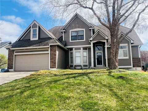 201 SE Somerset Drive, Lees Summit, MO 64063