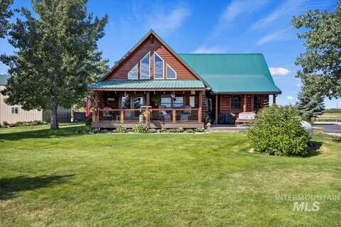 1067 Soldier Rd, Fairfield, ID 83327