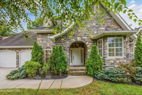905 Vista Oaks Lane, Knoxville, TN 37919