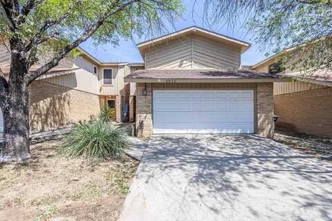1012 Castle Heights Dr, Laredo, TX 78041