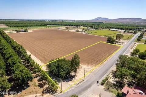 1605 Trails End Road, Las Cruces, NM 88007