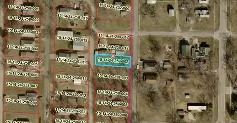 1204 S Cherry Street, Centralia, IL 62801