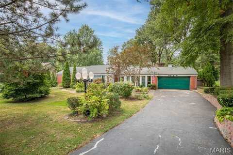 29 W Sherwood Drive, Saint Louis, MO 63114