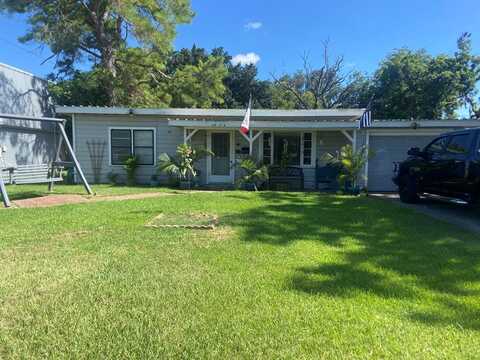 2912 9th Street, Bay City, TX 77414