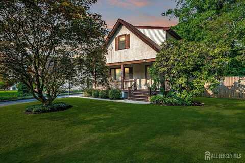 21 Heathcote Brook Road, Brunswick Gardens, NJ 08528