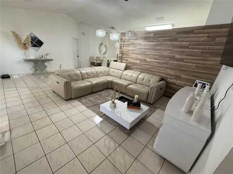 18800 NW 84th Ave, Hialeah, FL 33015