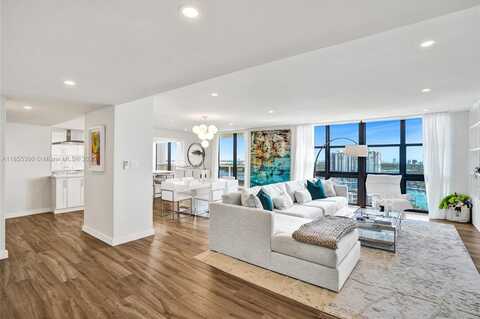 9 Island Ave, Miami Beach, FL 33139