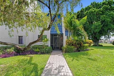 4469 Luxemburg Ct, Lake Worth, FL 33467