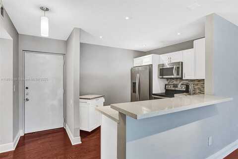 7840 Camino Real, Miami, FL 33143