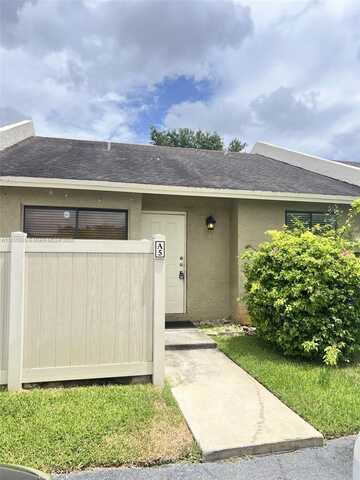10155 E Boca Bnd E, Boca Raton, FL 33428