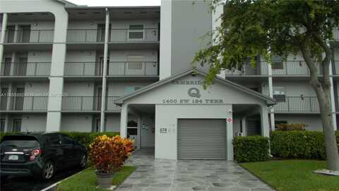 1400 SW 124th Ter, Pembroke Pines, FL 33027