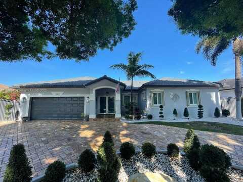 15957 NW 77th Pl, Miami Lakes, FL 33016