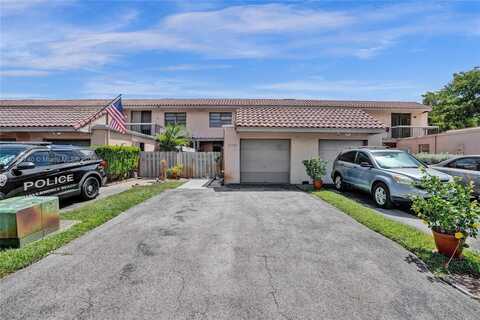 20607 NE 7th Ct, Miami, FL 33179