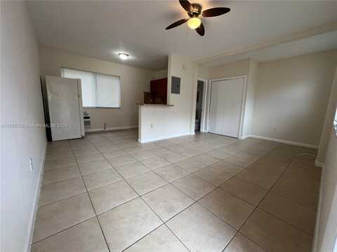 690 NE 85th St, Miami, FL 33138