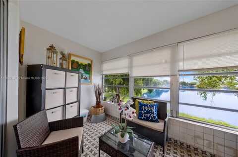 19051 NE 2nd Ave, Miami, FL 33179