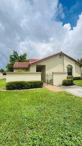 18130 NW 66th Ct, Hialeah, FL 33015