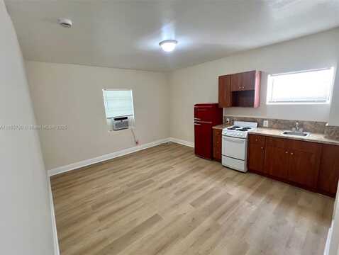 8411 Biscayne Blvd, Miami, FL 33138