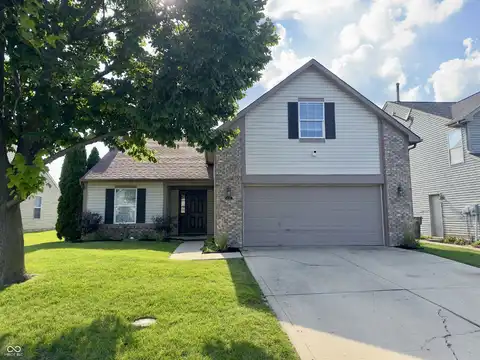 8426 Fort Sumter Drive, Indianapolis, IN 46227