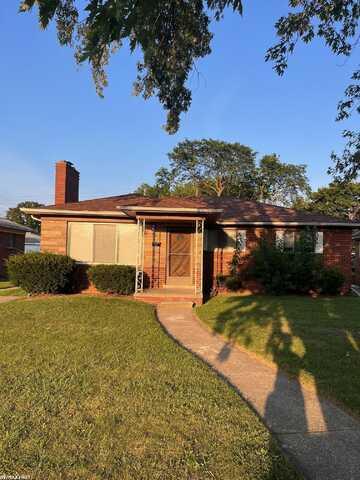 24336 Warrington, Eastpointe, MI 48021