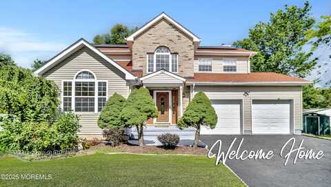 105 Harmony Lane, Manalapan, NJ 07726