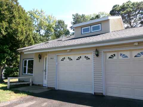 965 Seabury Court, Toms River, NJ 08753