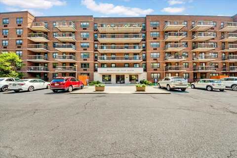 1376 Midland Avenue, Bronxville, NY 10708