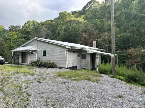 1169 Lamar Rd, MATOAKA, WV 24733