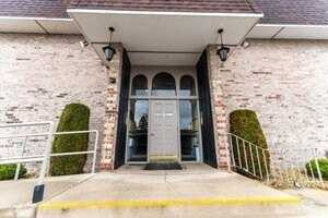 3237 S Manor Drive, Lansing, IL 60438