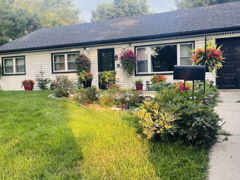 5 Woodridge Road, Montgomery, IL 60538