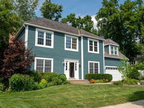 662 Waterbury Avenue, Gurnee, IL 60031