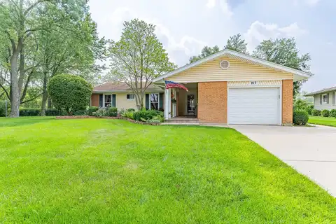 217 Edgeware Road, Elk Grove Village, IL 60007