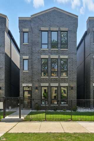 4625 S Michigan Avenue, Chicago, IL 60653