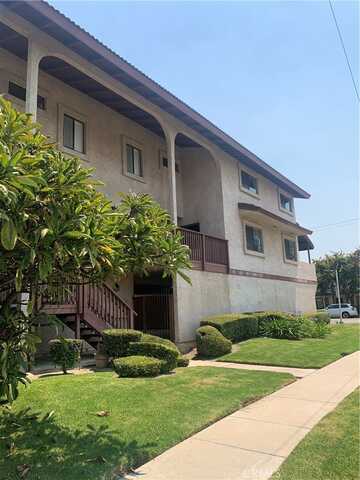 10852 Walnut Street, Los Alamitos, CA 90720