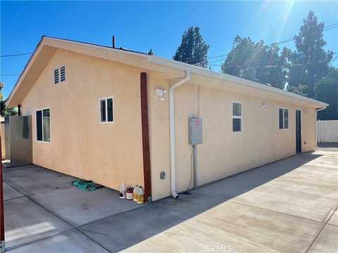 6863 Winnetka Avenue, Winnetka, CA 91306