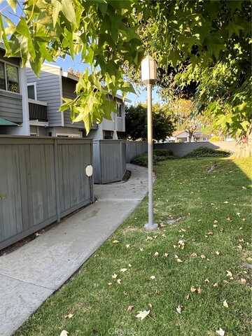 613 Lakeview Lane, Costa Mesa, CA 92626