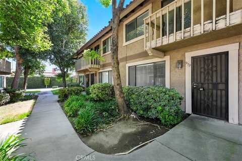 979 Willow Avenue, La Puente, CA 91746