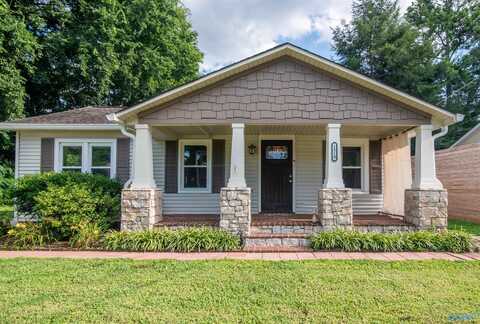 1510 Oshaughnessy Avenue NE, Huntsville, AL 35801