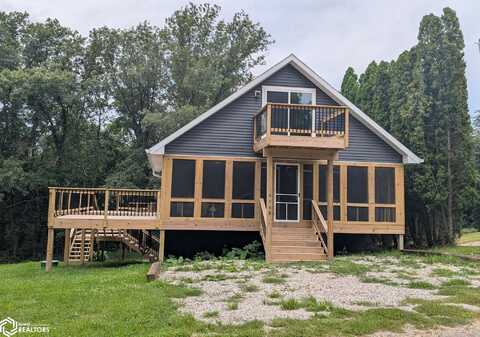 4068 Western Drive, Brooklyn, IA 52211