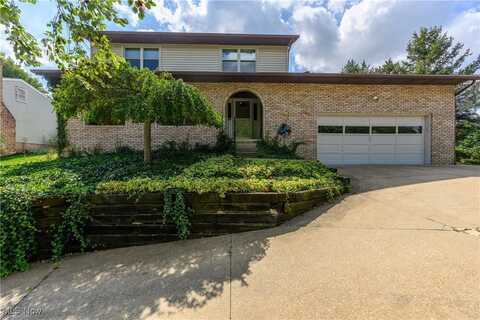 1240 7th Street, North Canton, OH 44720