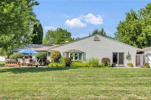 34090 W Point Drive, North Ridgeville, OH 44039