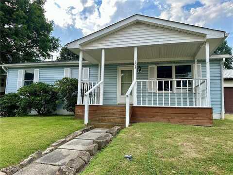 103 Marshall Street, New Cumberland, WV 26047