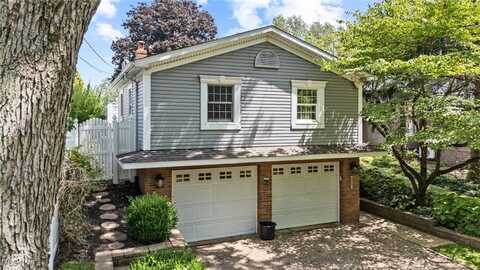 210 Sycamore Drive NW, North Canton, OH 44720