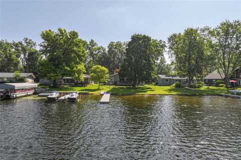 3558 Windwheel Point Drive, HamburgTownship_Livingston, MI 48169